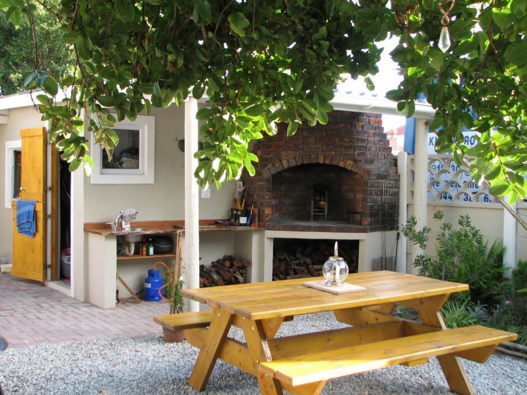 Jembjo'S Knysna Lodge & Backpackers Zewnętrze zdjęcie