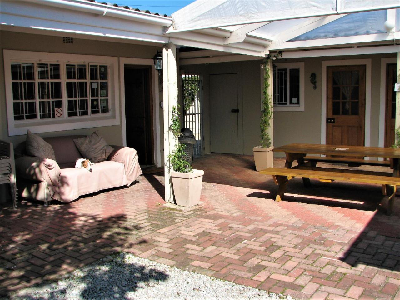 Jembjo'S Knysna Lodge & Backpackers Zewnętrze zdjęcie