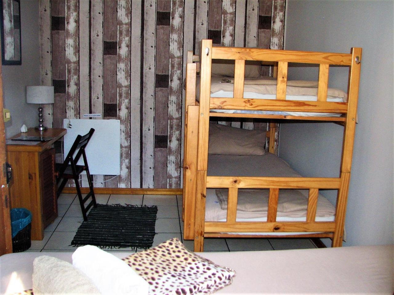 Jembjo'S Knysna Lodge & Backpackers Zewnętrze zdjęcie